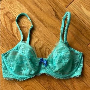Victoria’s Secret Body by Victoria Unlined Demi